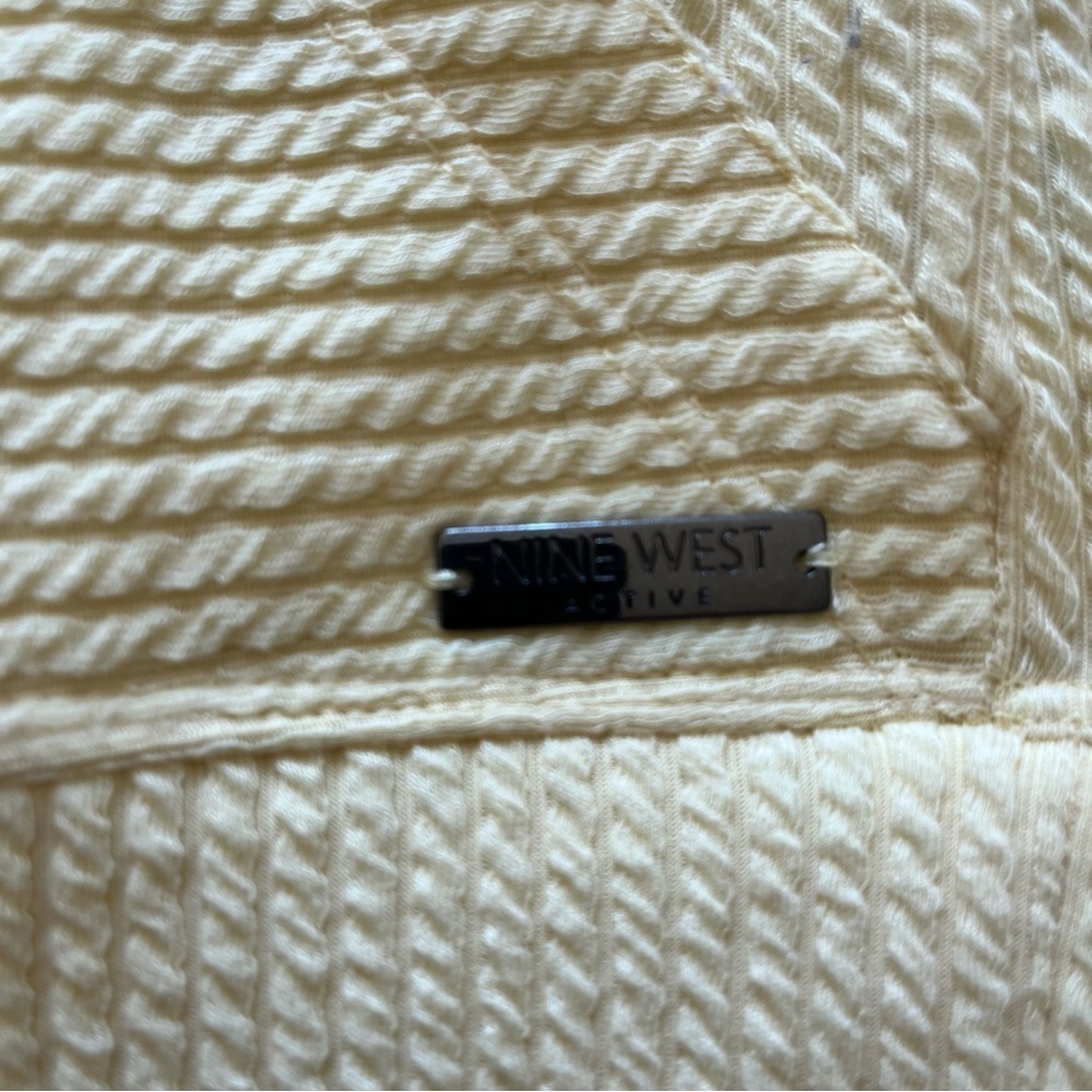 NWT Nine West Active Mock Turtleneck Long Sleeve Lightweight Shirt Women L - Picture 6 of 9